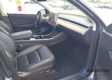 2021 Tesla Model Y Long Range Dual Motor All-Wheel Drive from USA, damaged, VIN 5YJYGDEE1MF083326